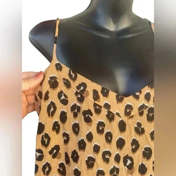 A New Day Leopard Animal Print Camisole Tank Top Blouse Size M preloved - Picture 4 of 6